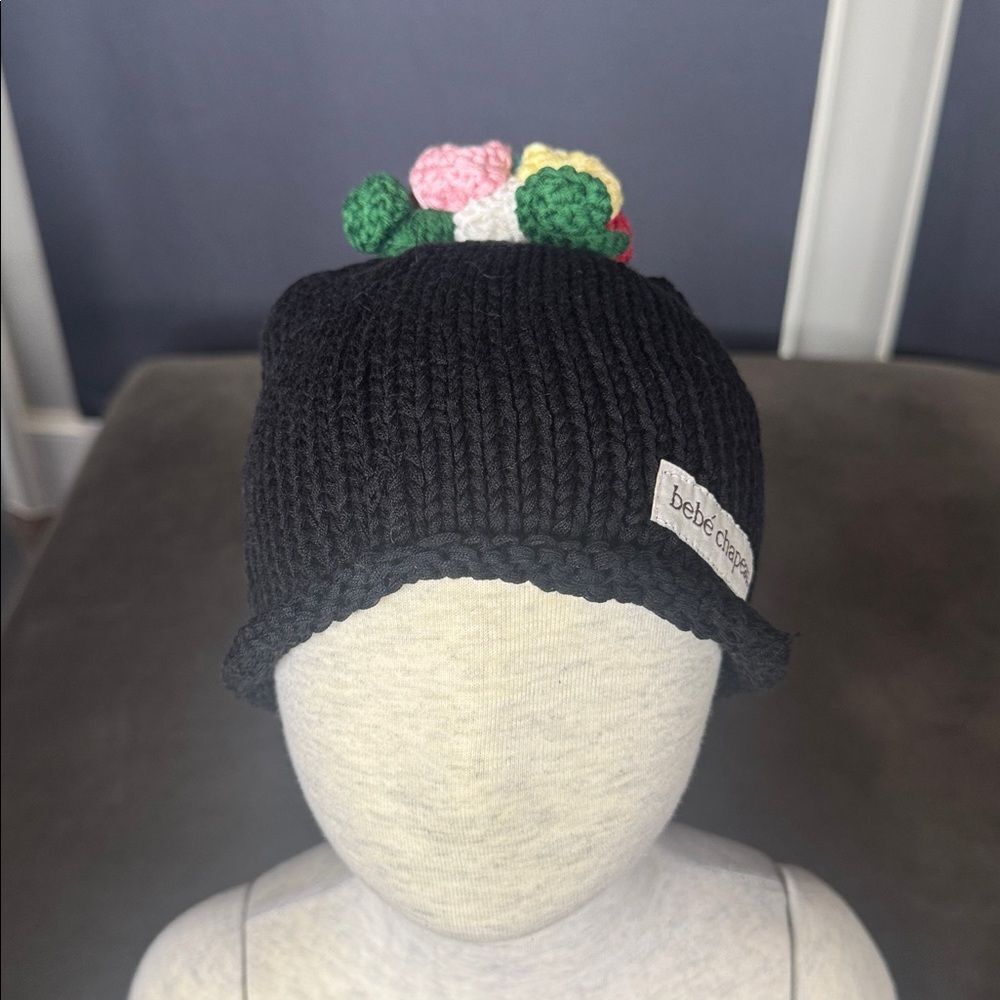 Bebe Chapeau Girls Black Hat Crocheted Flowers on Top 100% Cotton 2-8 years NEW